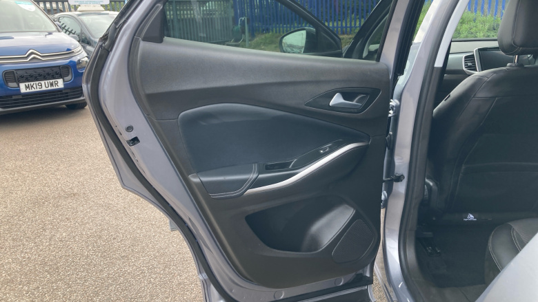 Vauxhall Grandland 1.2 Turbo Elite 5dr Auto Petrol Hatchback